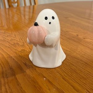 Hyde and Eek Ceramic Ghost Holding Pink Pumpkin Figurine